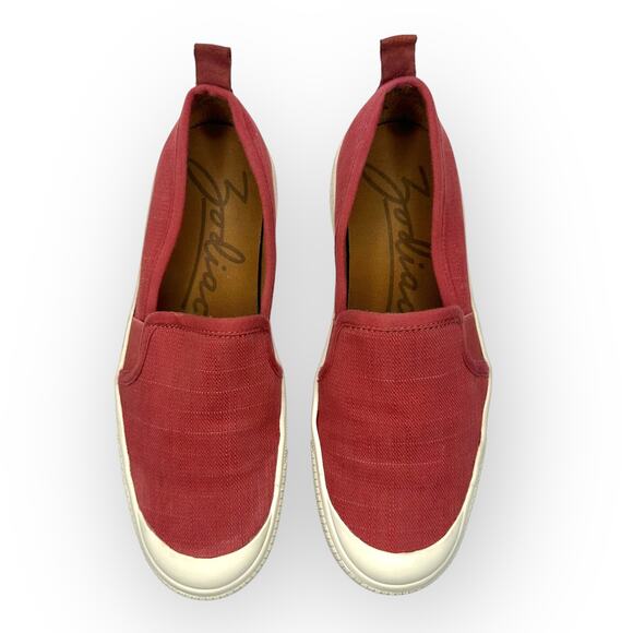 Zodiac Women's Ciara Round-Toe Slip-On Low Platform Sneakers Size 8 Raspberry - Picture 2 of 10